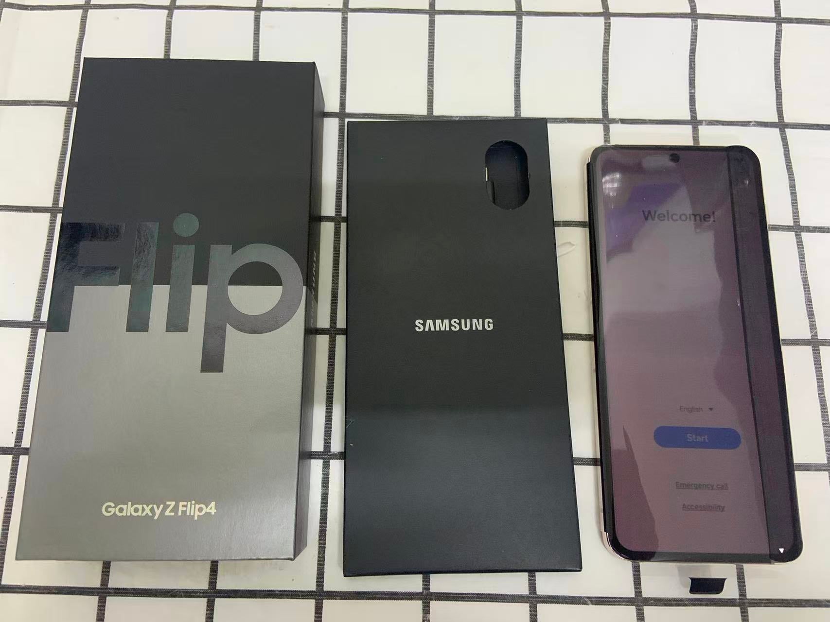 Samsung Galaxy Z Flip3 5G – 8GB RAM 128GB/256GB | Dual SIM | Sbloccato